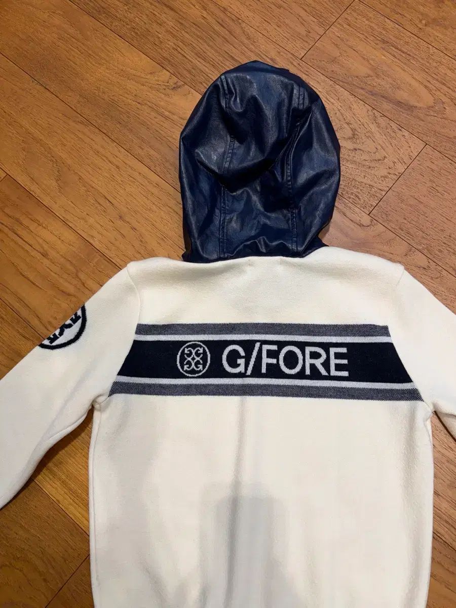 G FORE(ジーフォア) フード付きニット - メルカリ