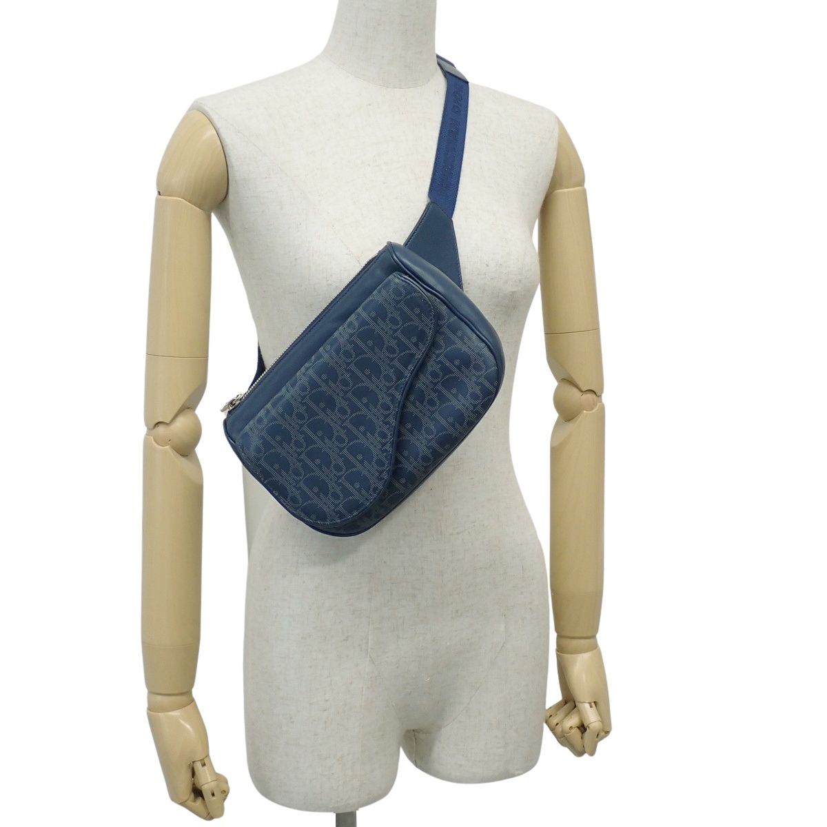 Christian Dior(クリスチャン・ディオール) ワールドツアー オブリーク