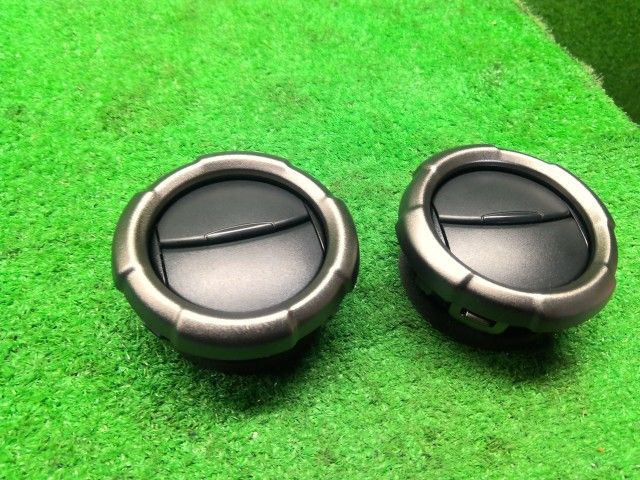 良品 吹き出し口 ルーバー ジムニー JB64 JB74 ③ 中古】ジムニーシエラ 3BA-JB74W エアコン吹き出し口 73630-77R00-DLK