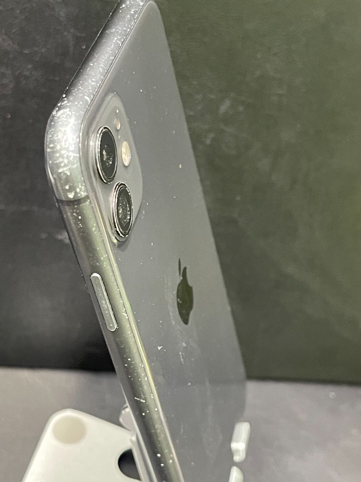 iPhone 11 64GB ブラック SIMロック解除済 動作確認済みI