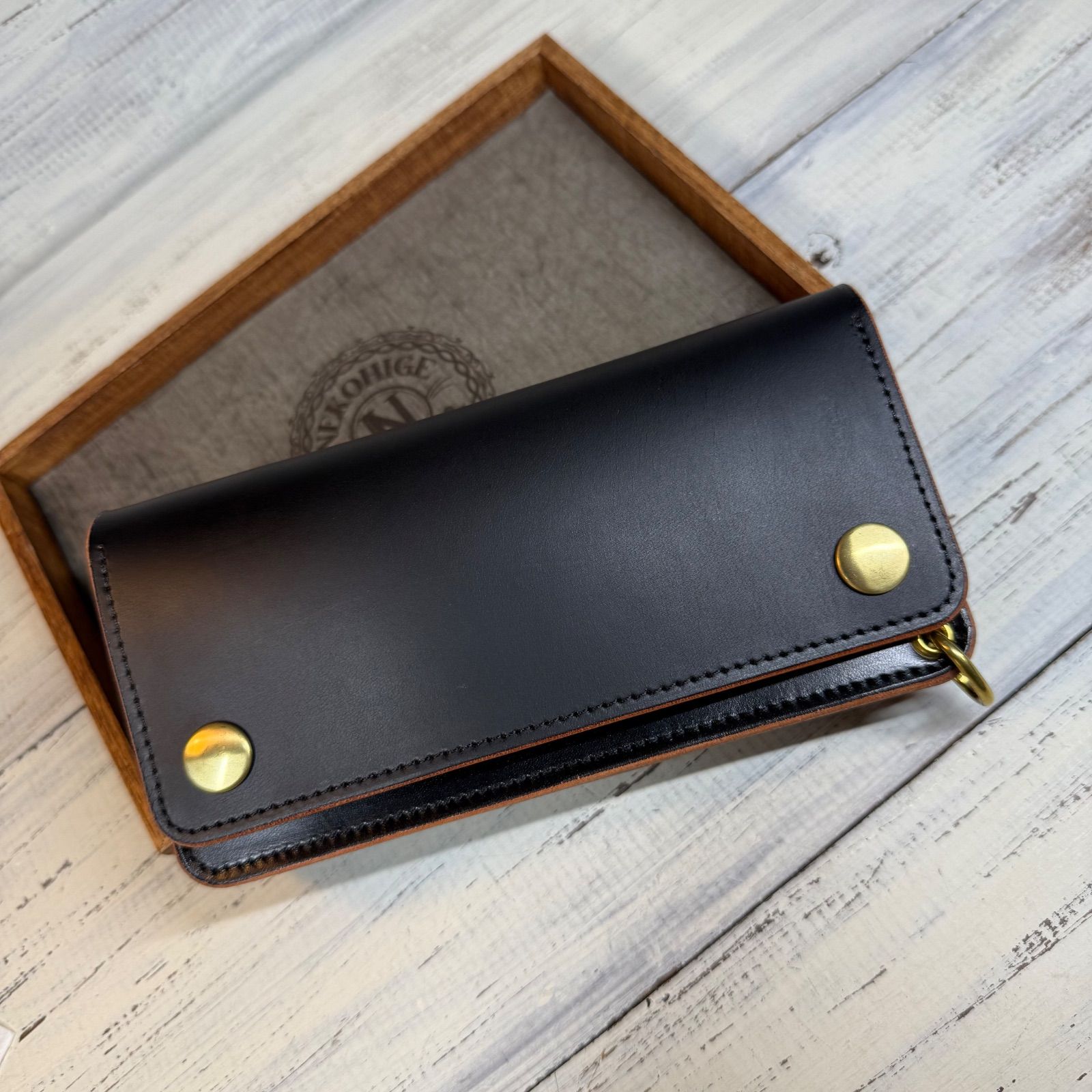 トラッカーウォレット ロング 3層】 ブラック 茶芯 ゴールド YKK