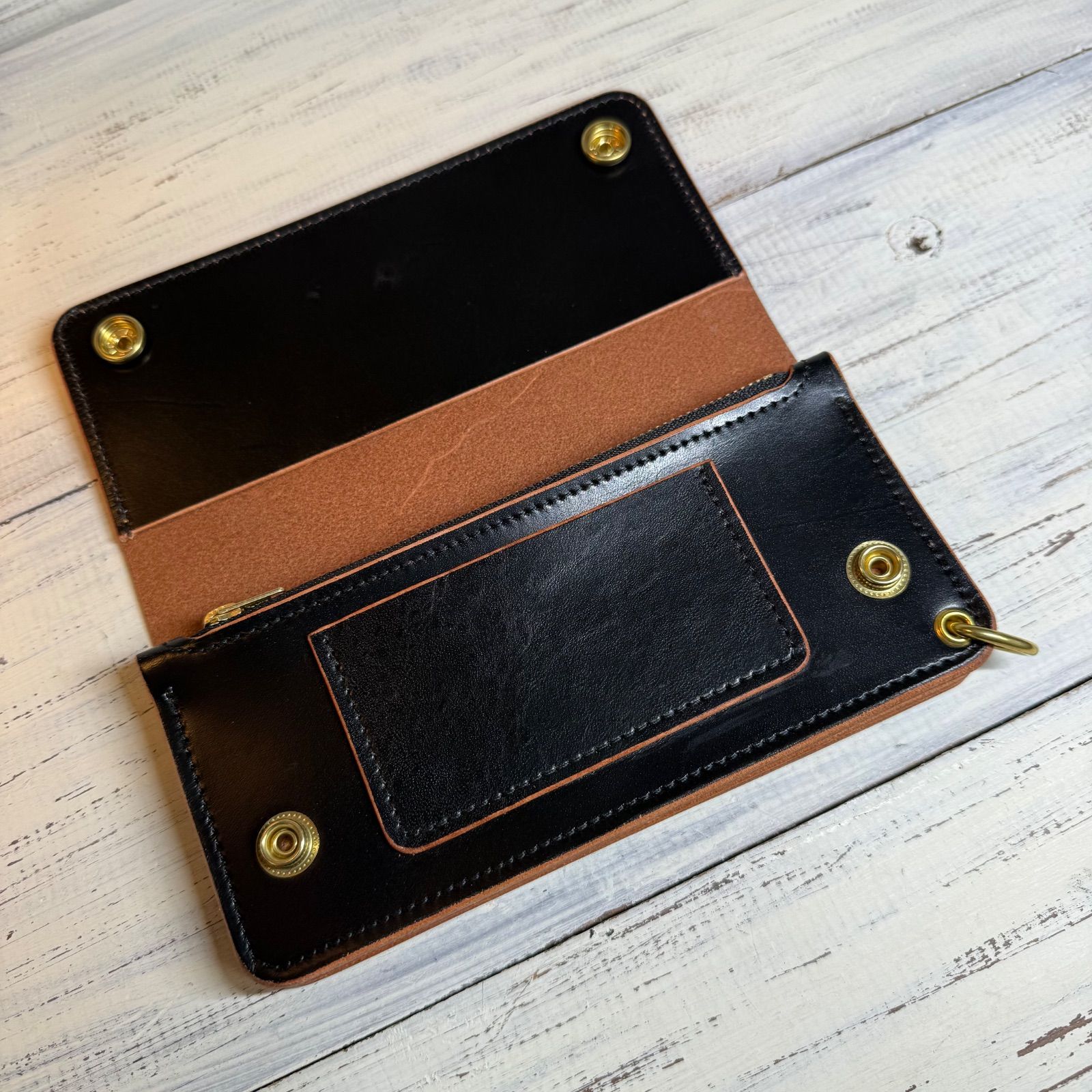 トラッカーウォレット ロング 3層】 ブラック 茶芯 ゴールド YKK