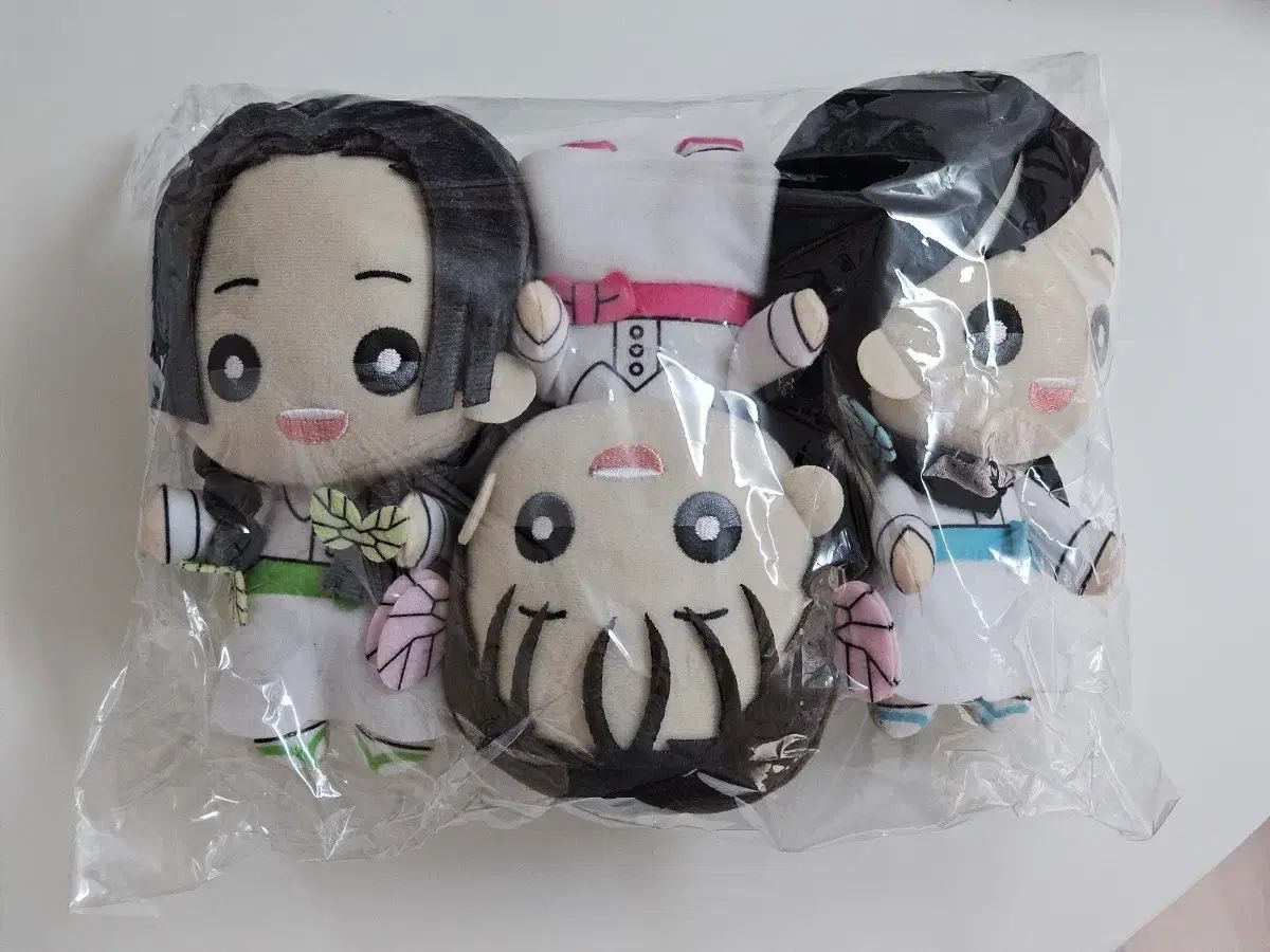 鬼滅の刃 蟲柱 胡蝶しのぶ・栗花落カナヲ・神崎アオイ ぬいぐるみ