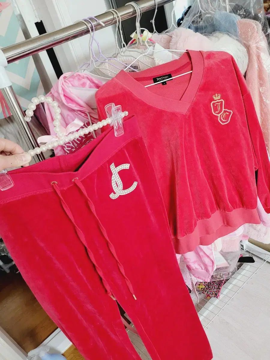 JUICY COUTURE ジューシークチュール ツアーベルベット トレーナー