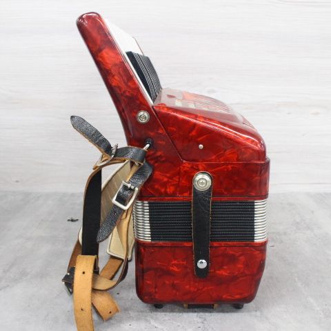 行董】音出し確認済 YAMAHA アコーディオン YA-18 赤 30鍵盤 ソフト