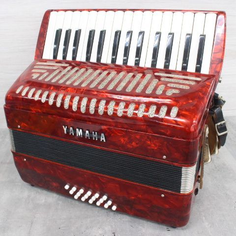 行董】音出し確認済 YAMAHA アコーディオン YA-18 赤 30鍵盤 ソフト