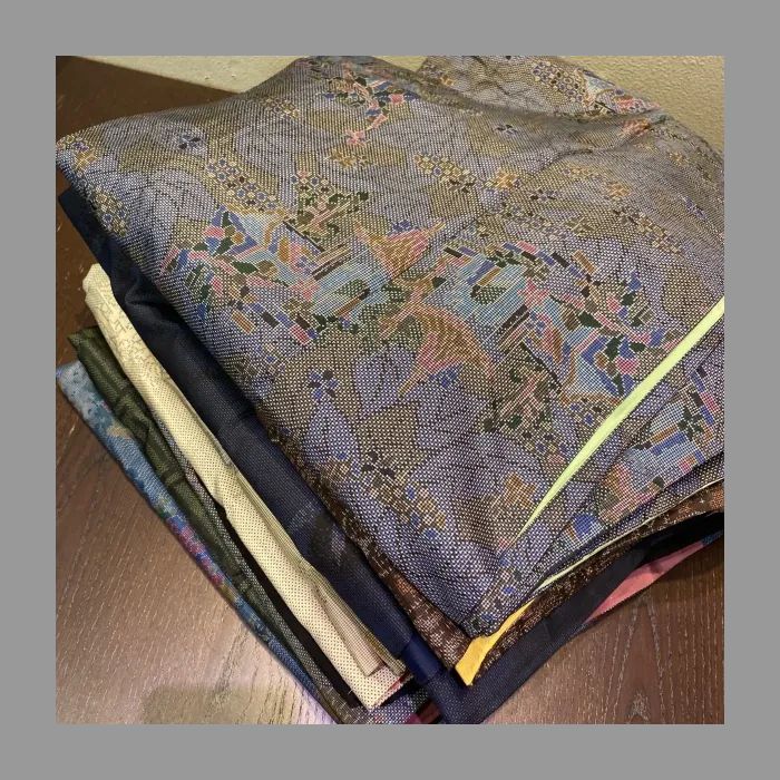 まとめ売り】正絹大島紬11枚 リメイク素材 ハンドメイド向け - メルカリ