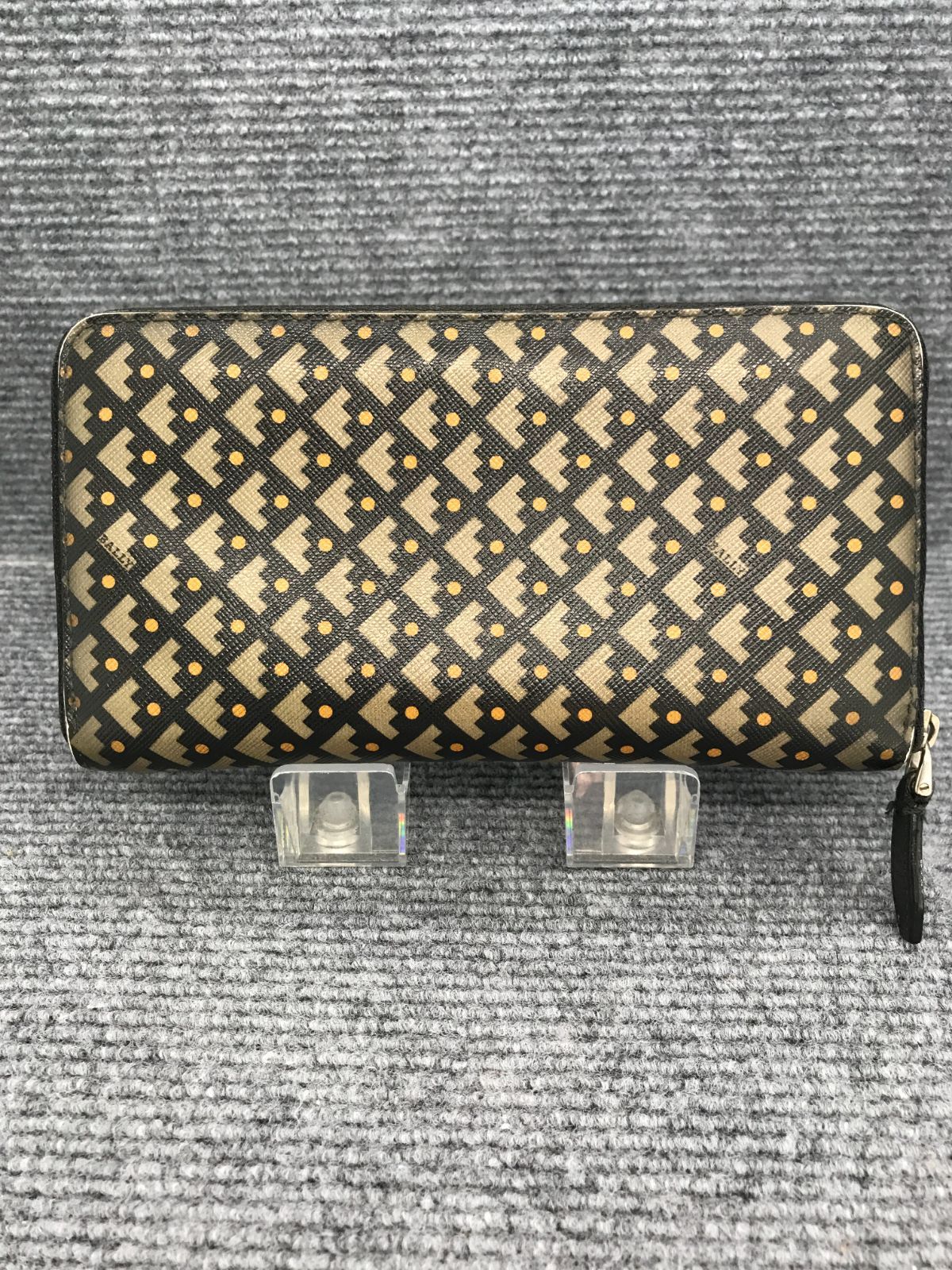 Bally バリー 長財布 ラウンドファスナー 幾何学 2026 - メルカリ