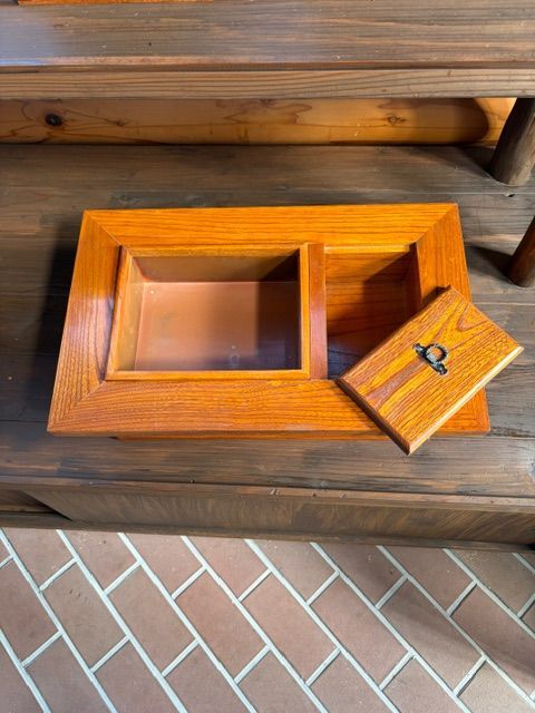 アンティーク】木製 長火鉢風 小物入れ 銅張り（隠し引き出し付き