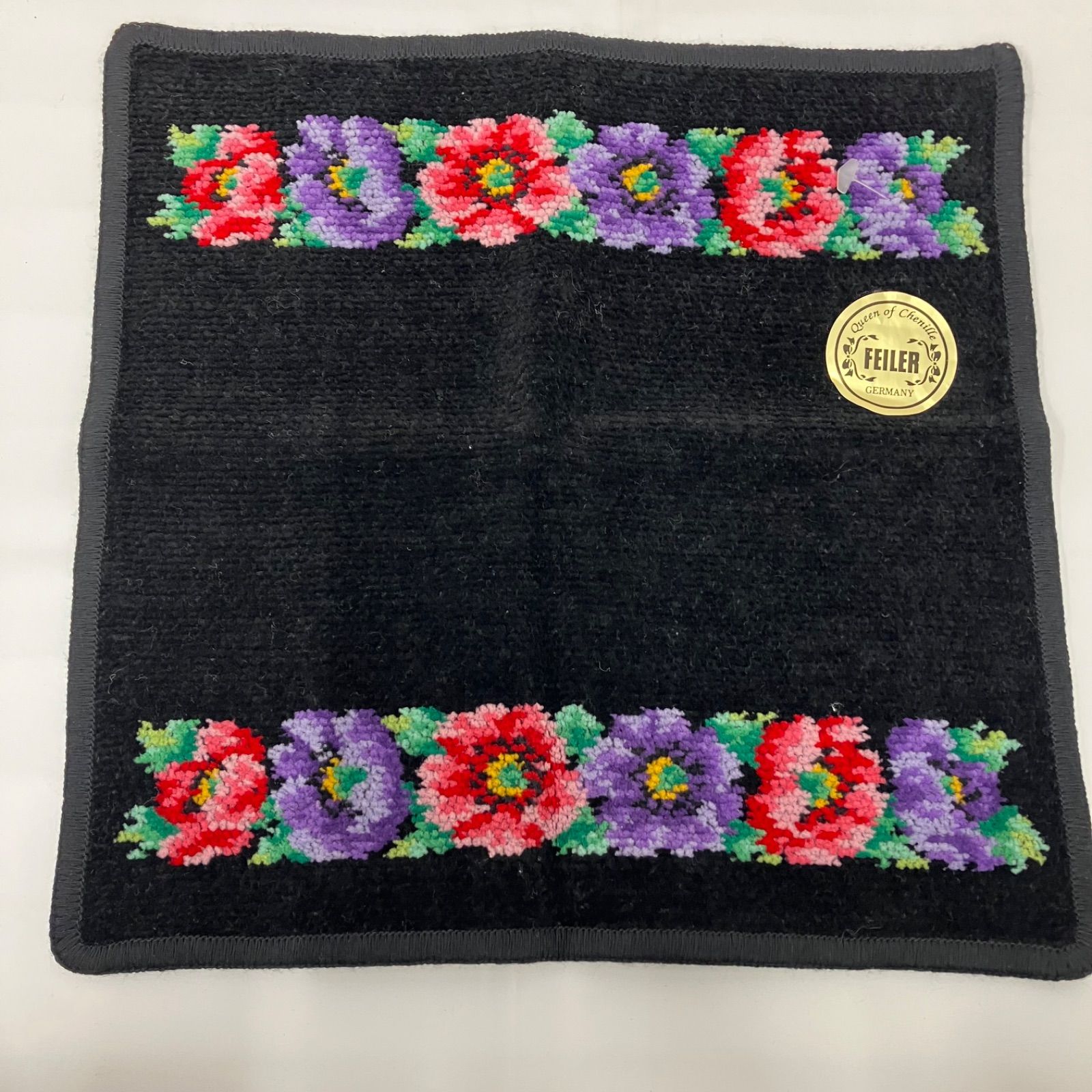 【新品未使用】FEILER ブラック系花柄ポーチとハンカチの3点セット 8909 FEILER フェイラー ハンカチ ポーチ 同柄 2点セット ポピーズ