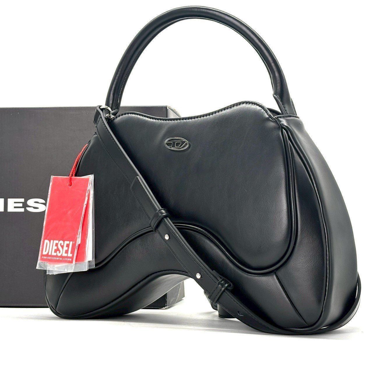 シルエットで差をつける】 DIESEL PLAY SHOULDER BAG ショルダーバッグ