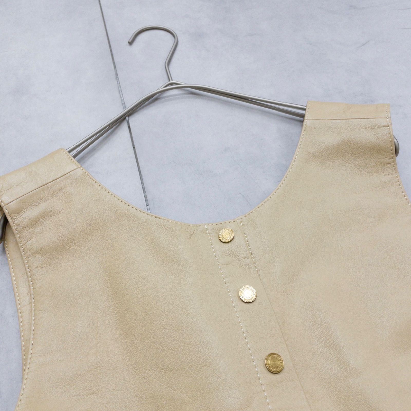 新品同様】TOMORROWLAND トゥモローランド 2022年モデル レザーベスト