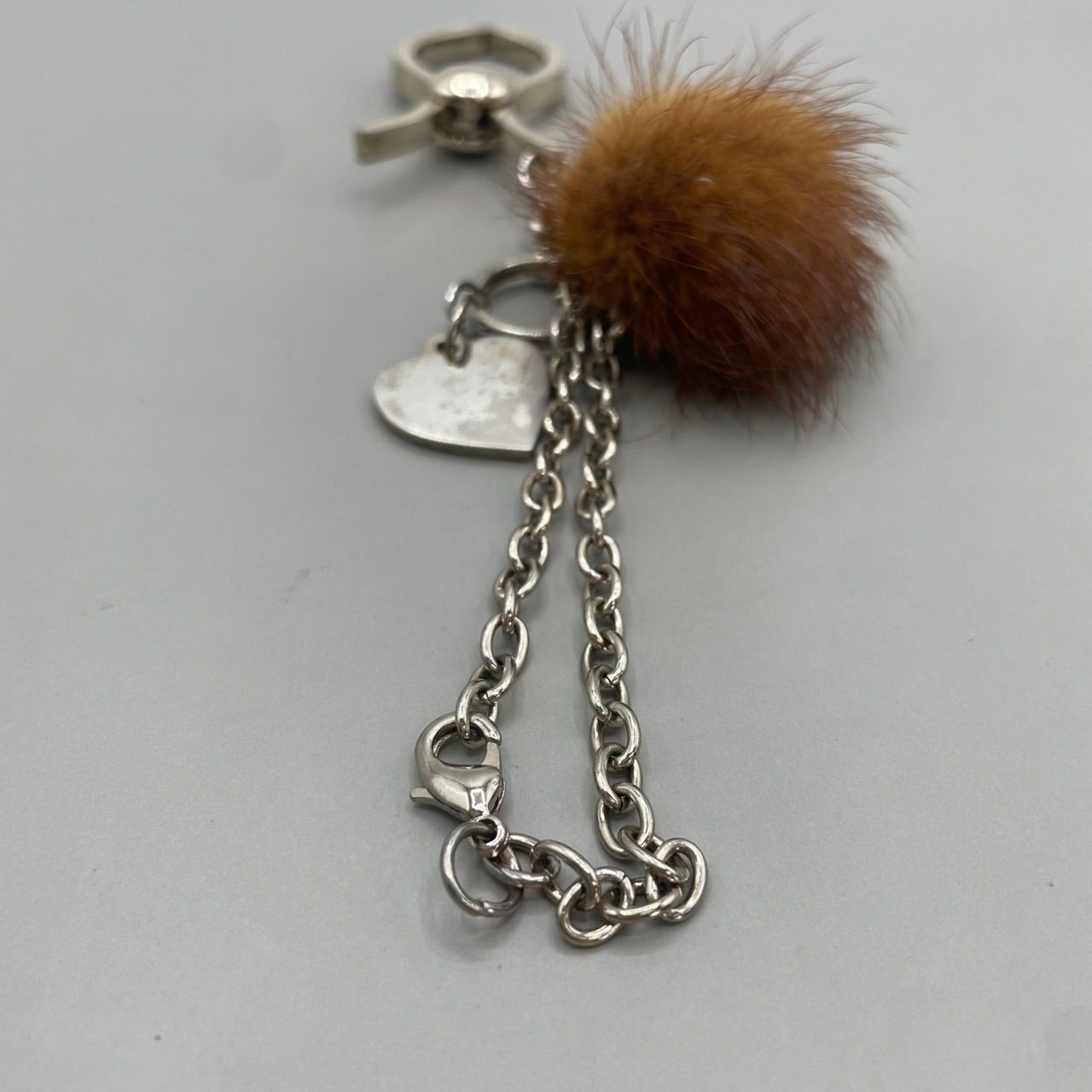 美品 Yves Saint Laurent イヴサンローラン グローブホルダー ファー