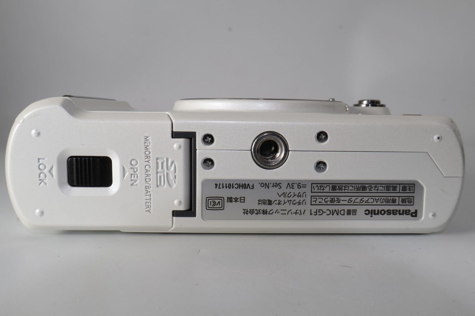 ショット数1179 回》DMC-GF1 ホワイトPanasonic LUMIX ボディ - メルカリ