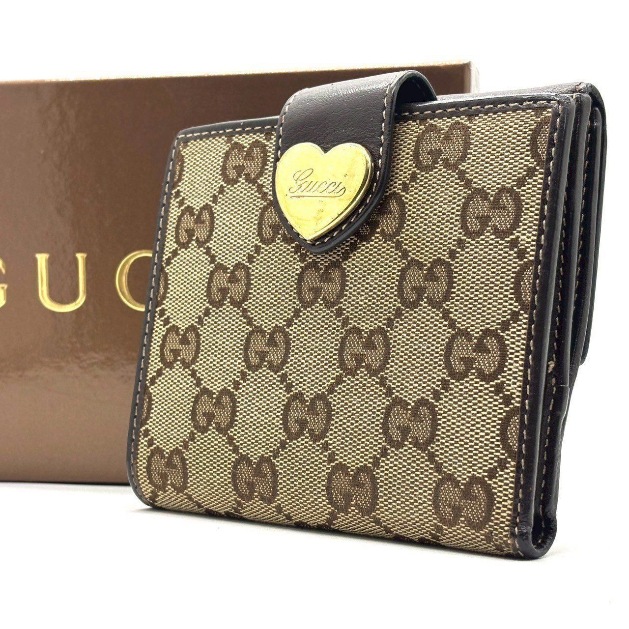 遊び心を、控えめに】 GUCCI 二つ折り財布 GGキャンバス ラブリー