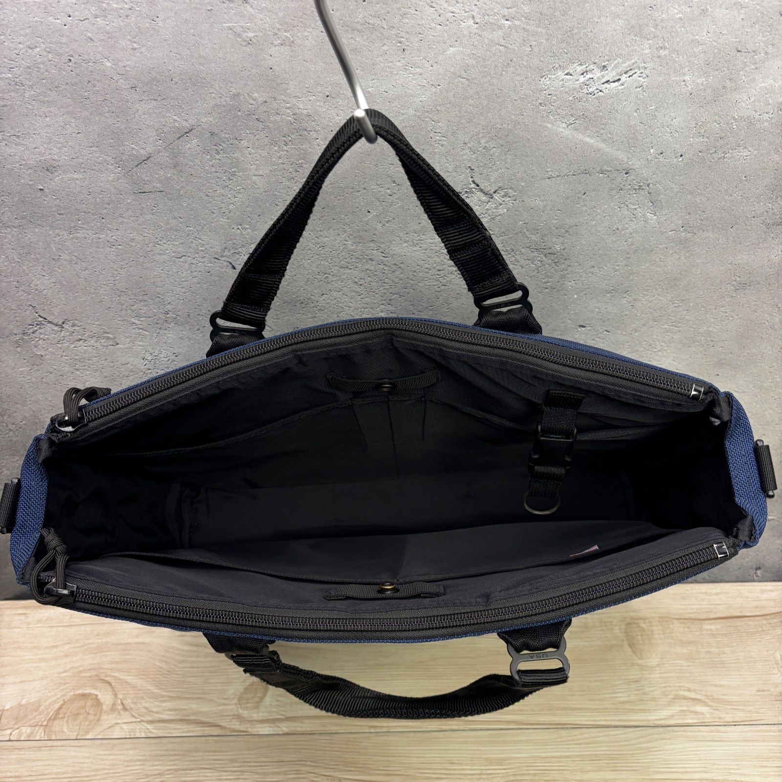 メルカリ市価格　BRIEFING 2WAY ビジネスバック BRIEFING PROTECTION BRIEF 2WAY ビジネスバッグ 1050D バリスティック