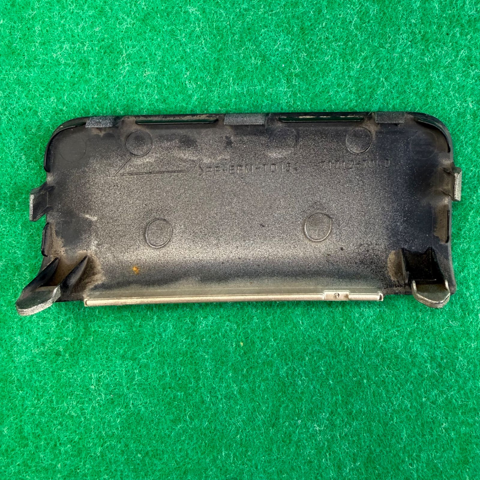 マツダ MAZDA AZワゴン MJ23S 牽引フックカバー 71712-70K0 ZDK MH23S