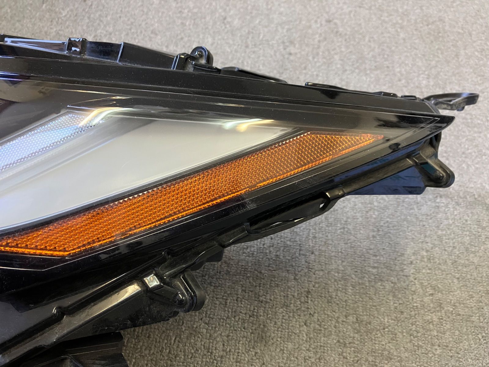 80 ハリアー ヘッドライト 左 助手席側 MXUA80 MXUA85 AXUA 80 AXUH85