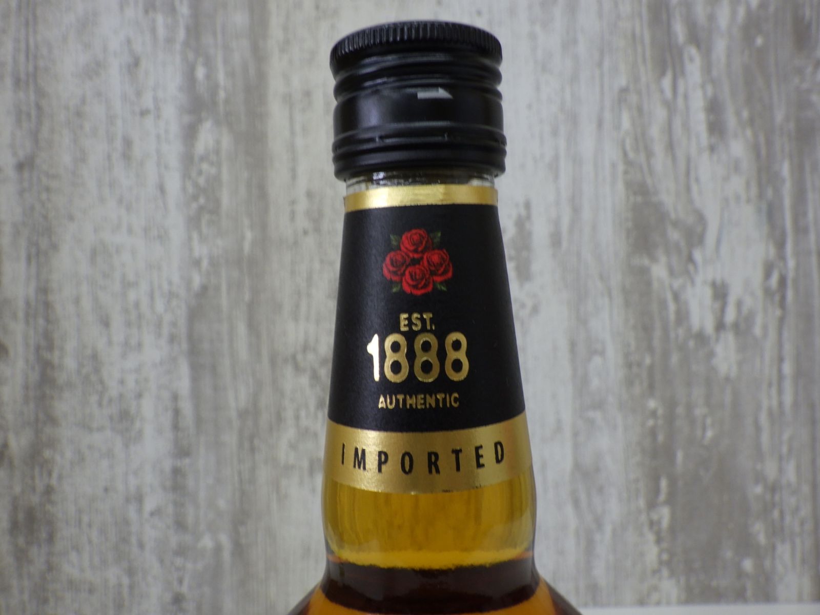 フォアローゼス ブラック 700ml 未開栓 ウイスキー - メルカリ