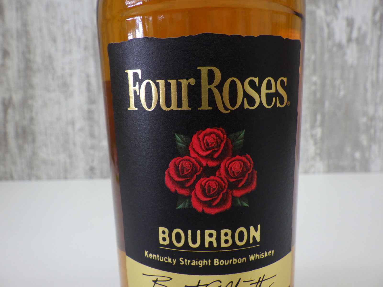 フォアローゼス ブラック 700ml 未開栓 ウイスキー - メルカリ