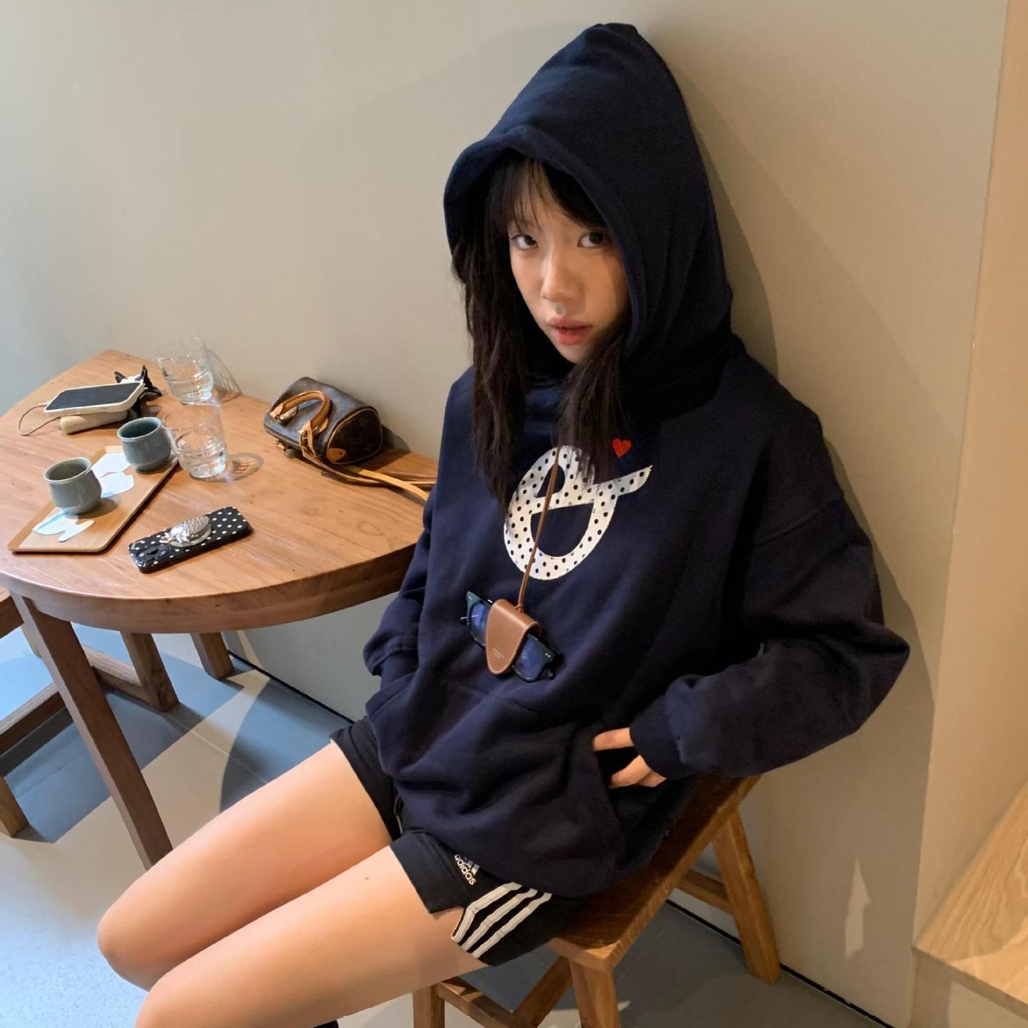 aeae ドット柄ハートプリント フーディ 即購入 OK】aeae ハートモチーフ フーディー ドット柄 e ロゴ ネイビー