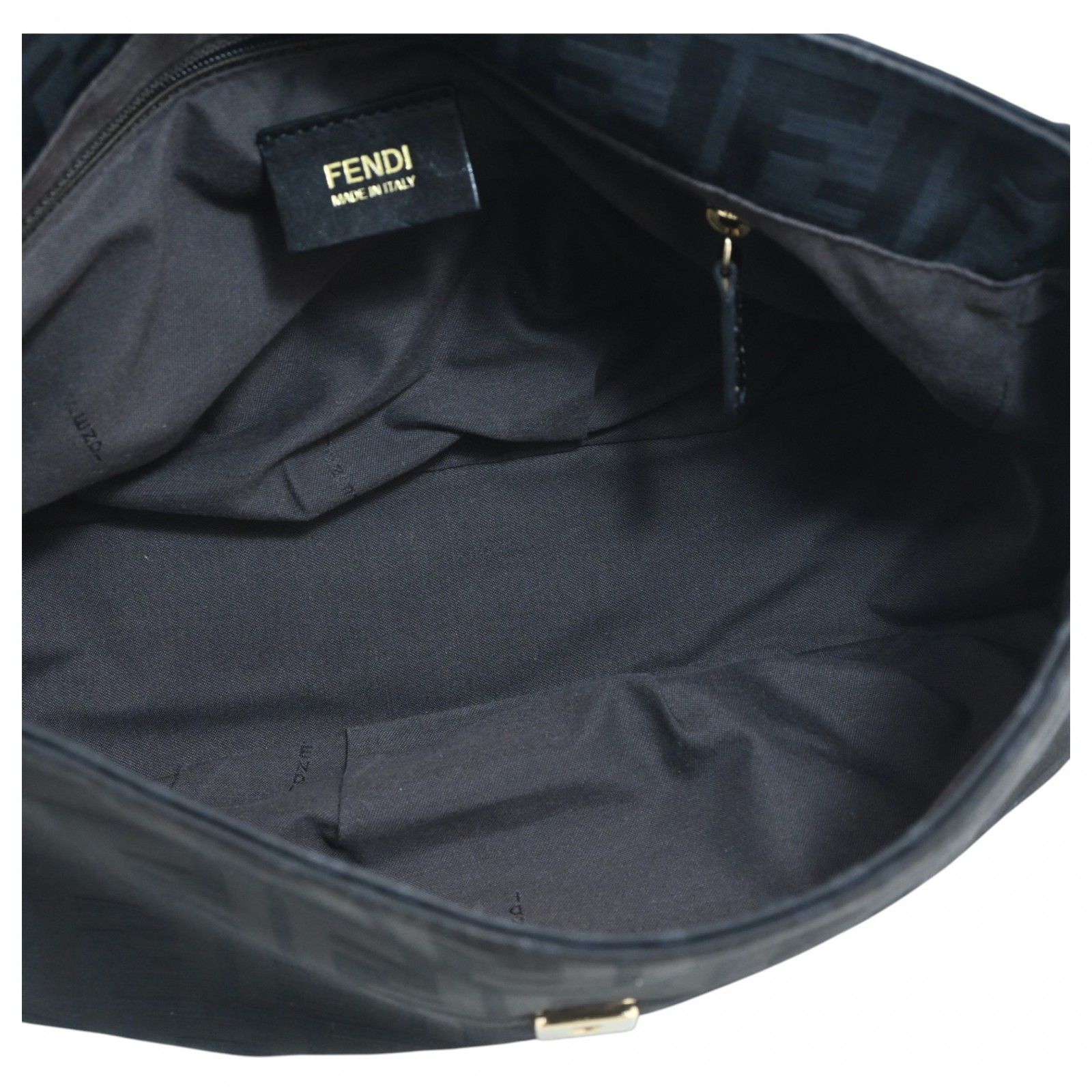 フェンディ ミア ズッカ ロゴ チェーン ショルダーバッグ ブラック