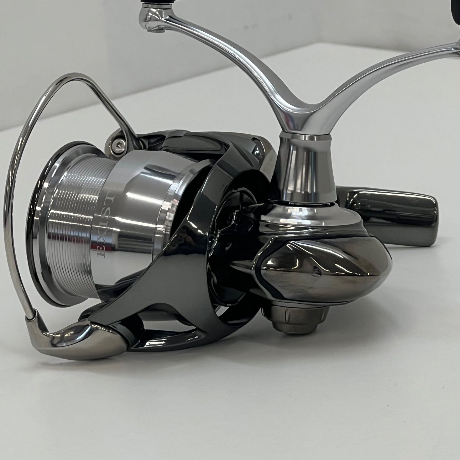 001025】 DAIWA ダイワ 22 EXIST LT2500S-DH 新品 未使用品 - メルカリ