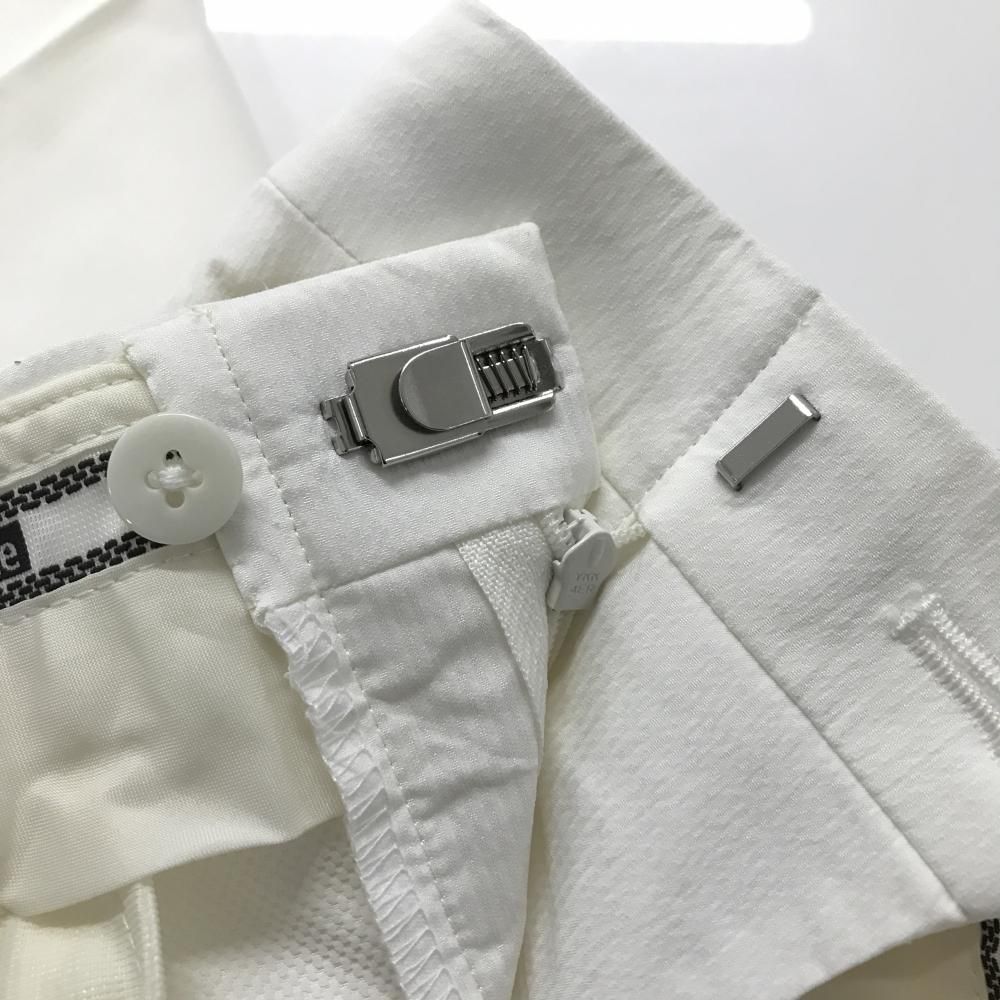 超美品】ブラックアンドホワイト パンツ 白 地模様 ロゴ刺しゅう