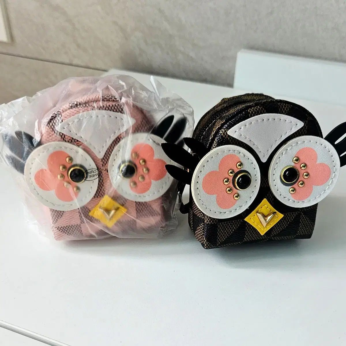 フクロウ ミニリュック キーホルダーバッグ (2つ合わせた価格) - メルカリ