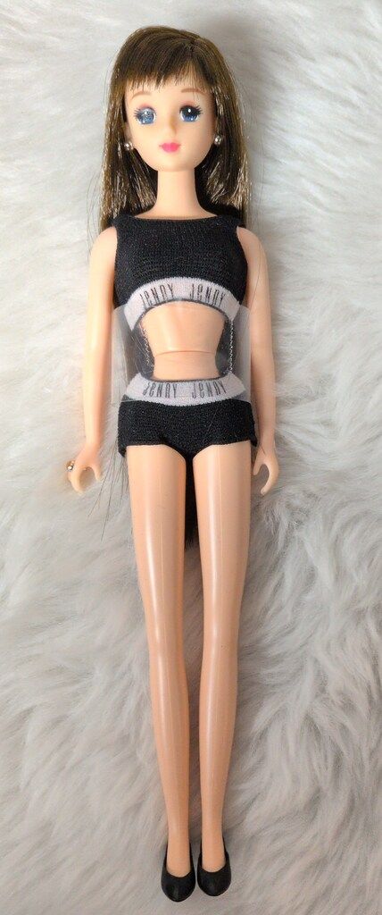 タカラ ジェニーフレンド 茶箱 アヤ(焦茶髪ロングストレート) - メルカリ