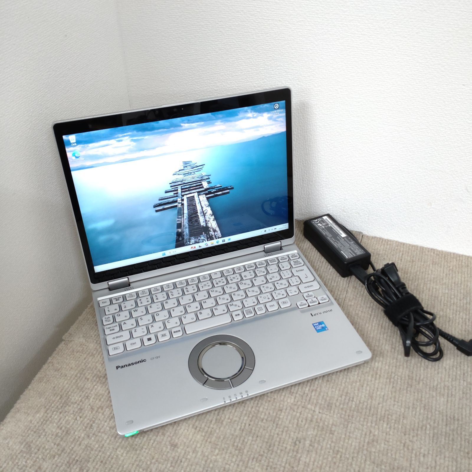 CF-QV1 11世代 i7 16GB 512GB LTE 2in1 タッチ液晶 CF-QV1 11世代 i7