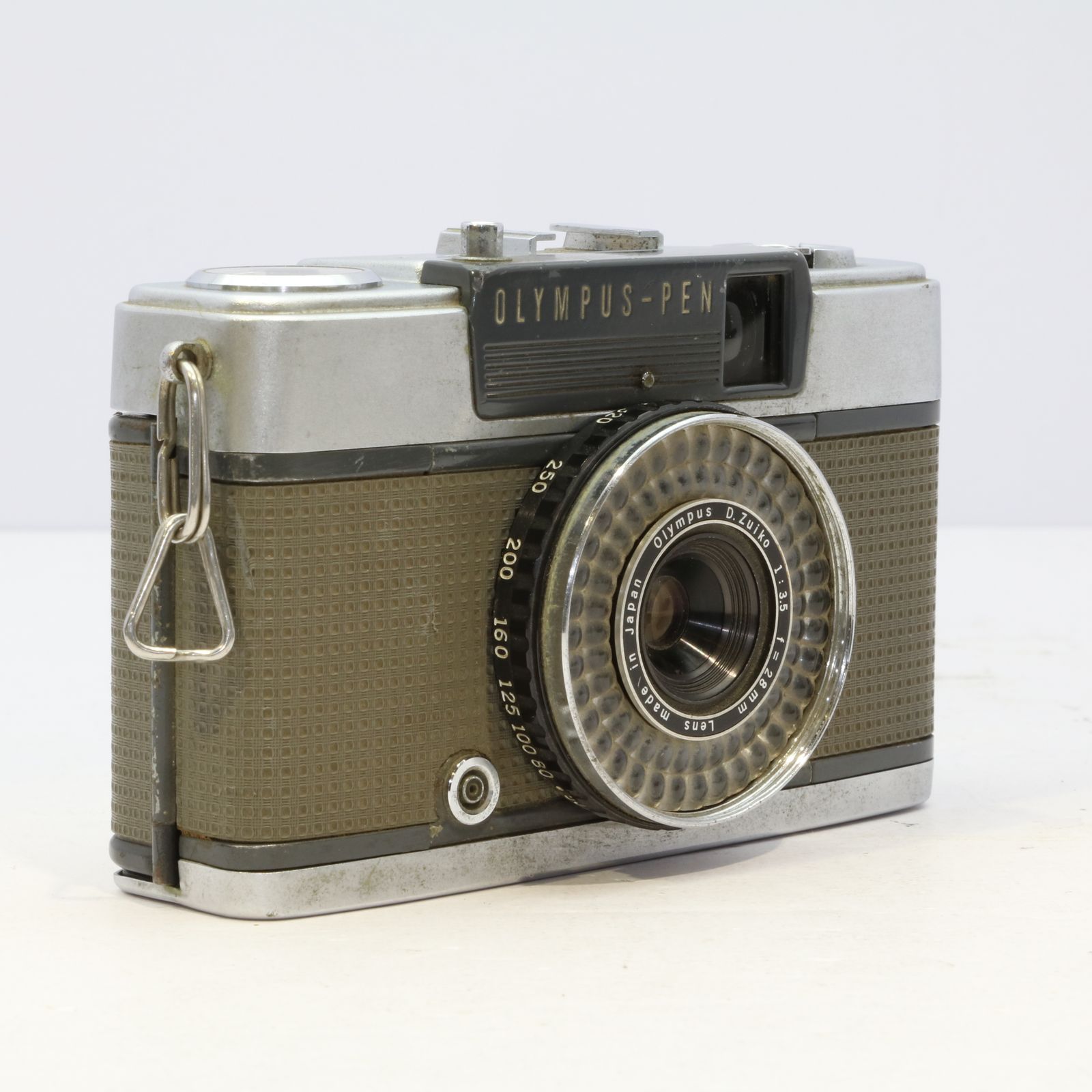 完動品】Olympus PEN EE-2 フィルムカメラ 動作確認済み - メルカリ