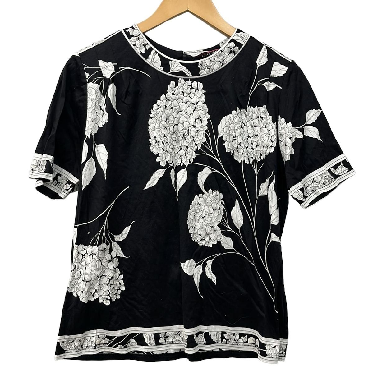 LEONARD(レオナール) 半袖カットソー サイズLL レディース美品 - 黒×白