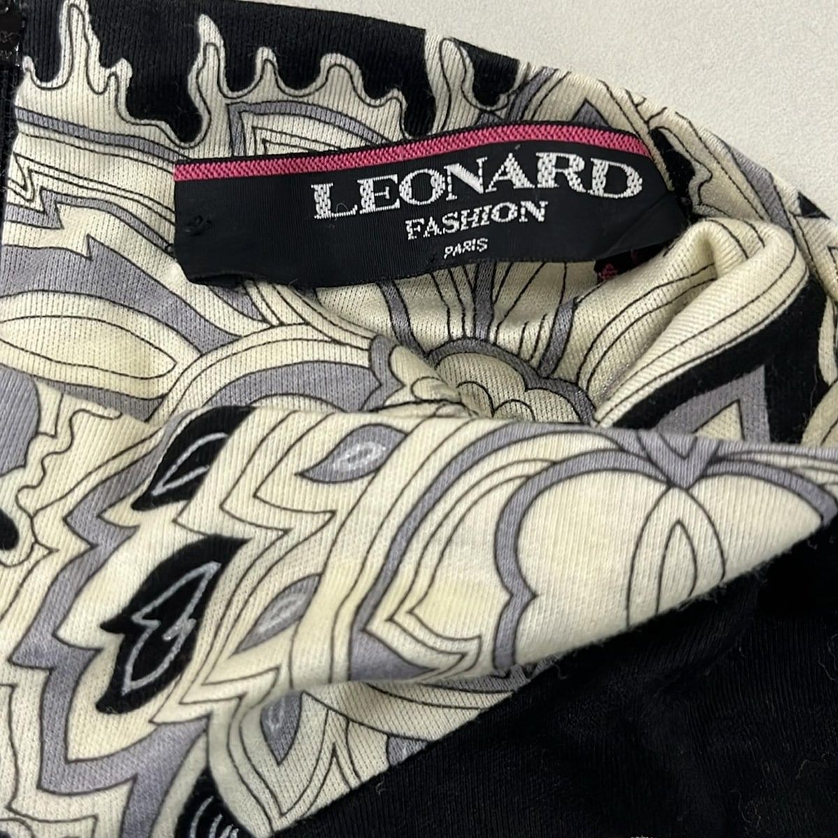 LEONARD(レオナール) 半袖カットソー サイズLL レディース美品 - 黒