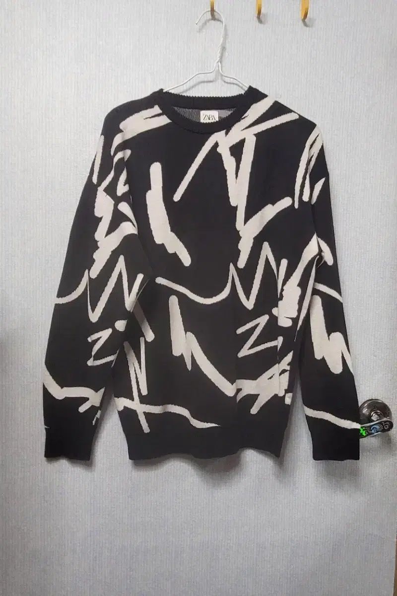 ザラ ZARA ブラック パータン ニット 95 100