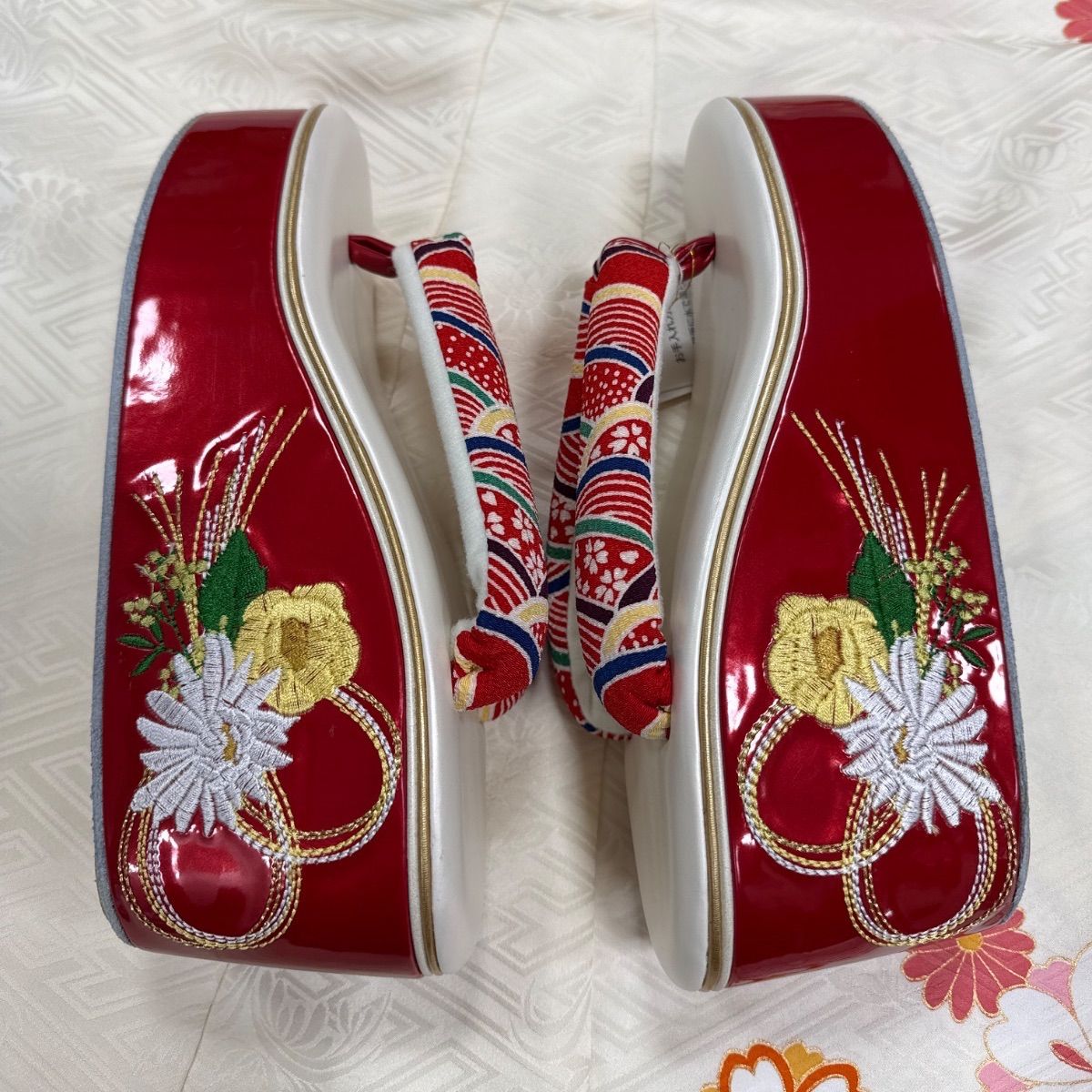新品 未使用 厚底草履 厚底 草履 振袖 成人式 着物 袴 結婚式 刺繍 