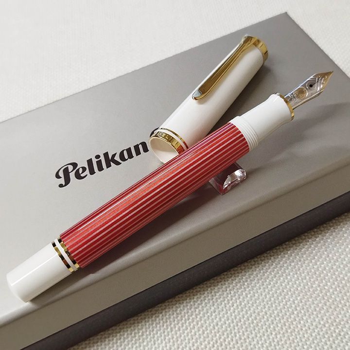 ペリカン 万年筆 スーベレーンＭ６００ レッドホワイト Ｍ