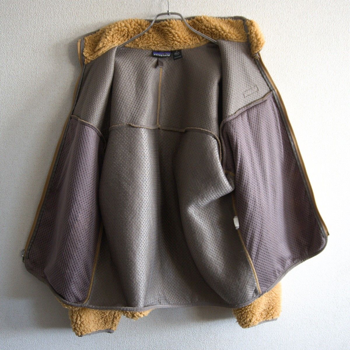 希少/テキーラゴールド】PATAGONIA【クラシック レトロ カーディガン