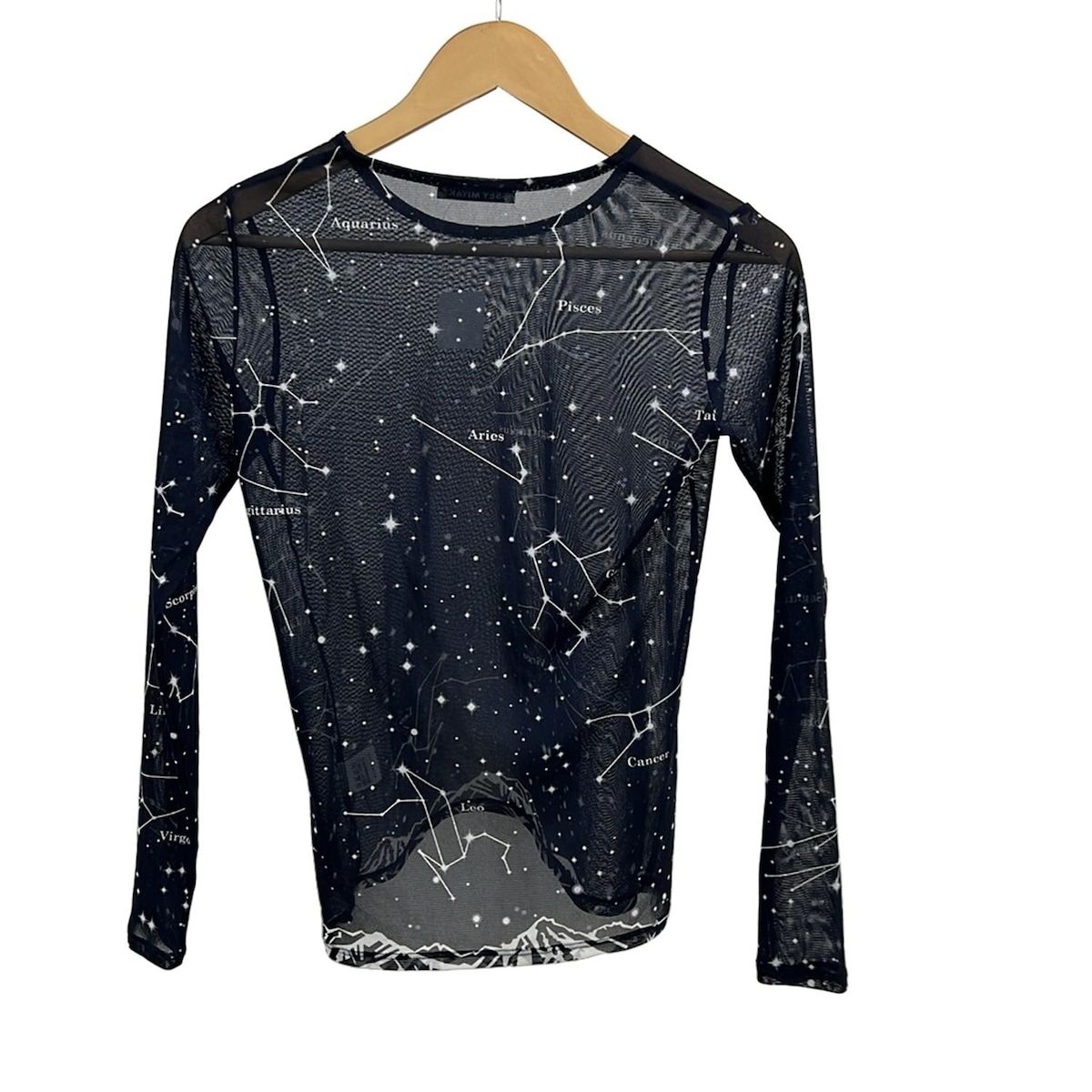 美品✨イッセイミヤケ 長袖カットソー ダークネイビー L ISSEYMIYAKE(イッセイミヤケ) 長袖カットソー サイズ2 M レディース美