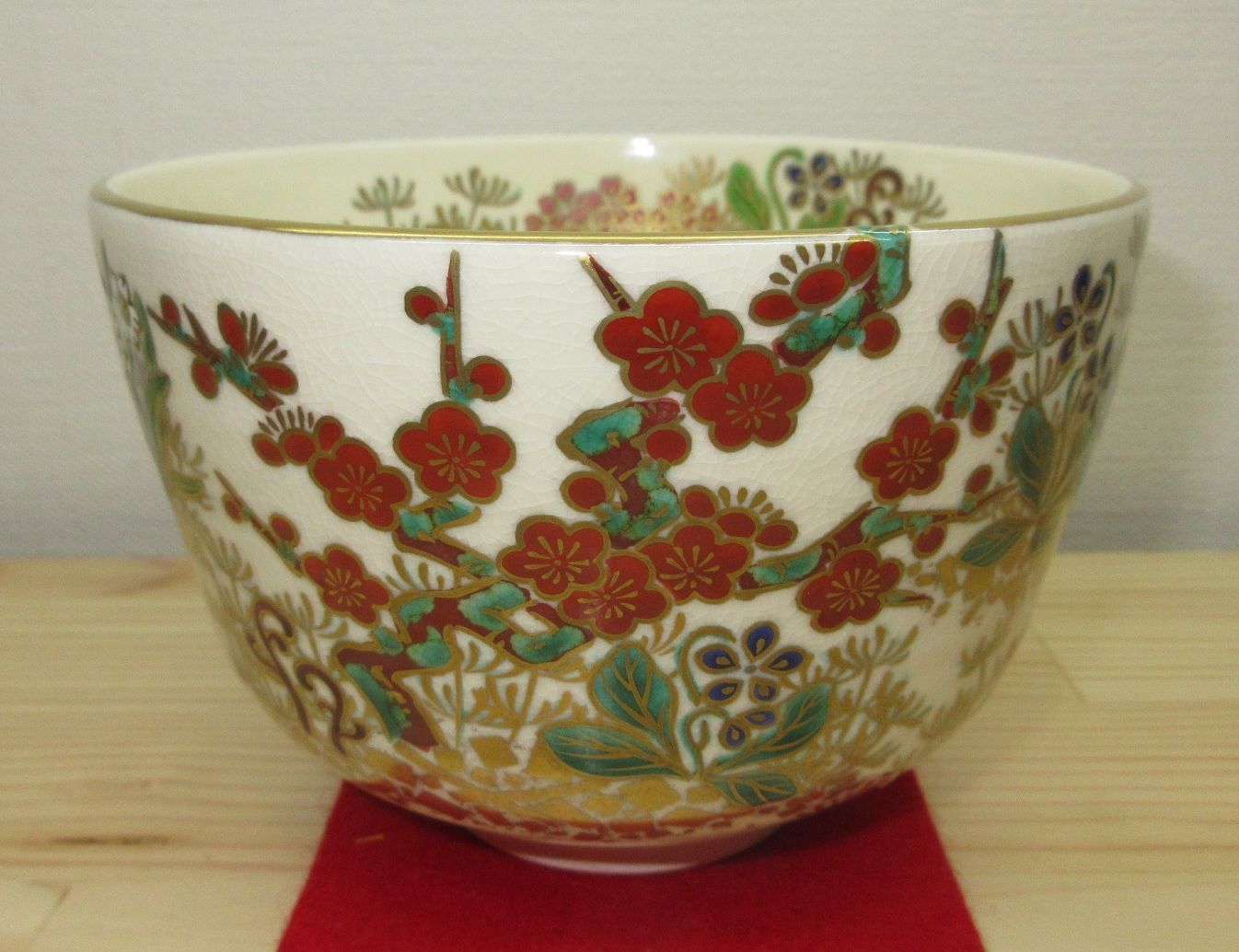 逢絢亭・中古品】茶道具 茶碗 京焼 色絵 春野の画 清閑寺窯 杉田祥平