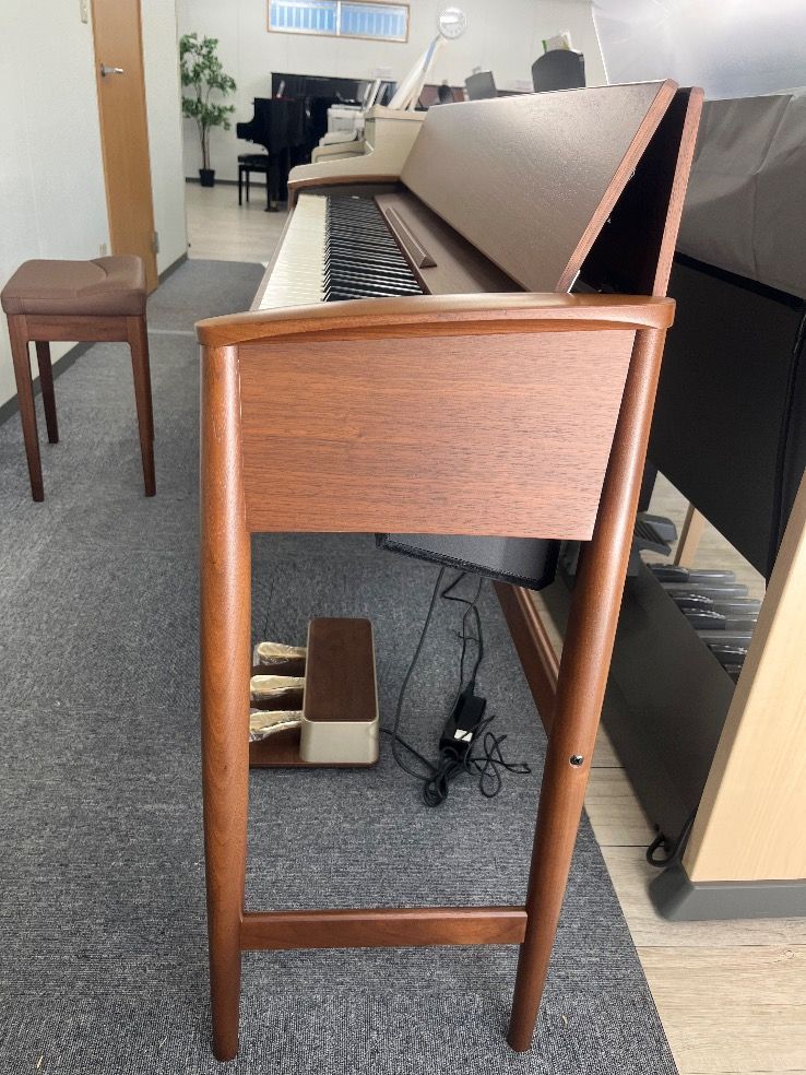 ☆81763【電子ピアノ】ROLAND KF10KW 19年製 - メルカリ