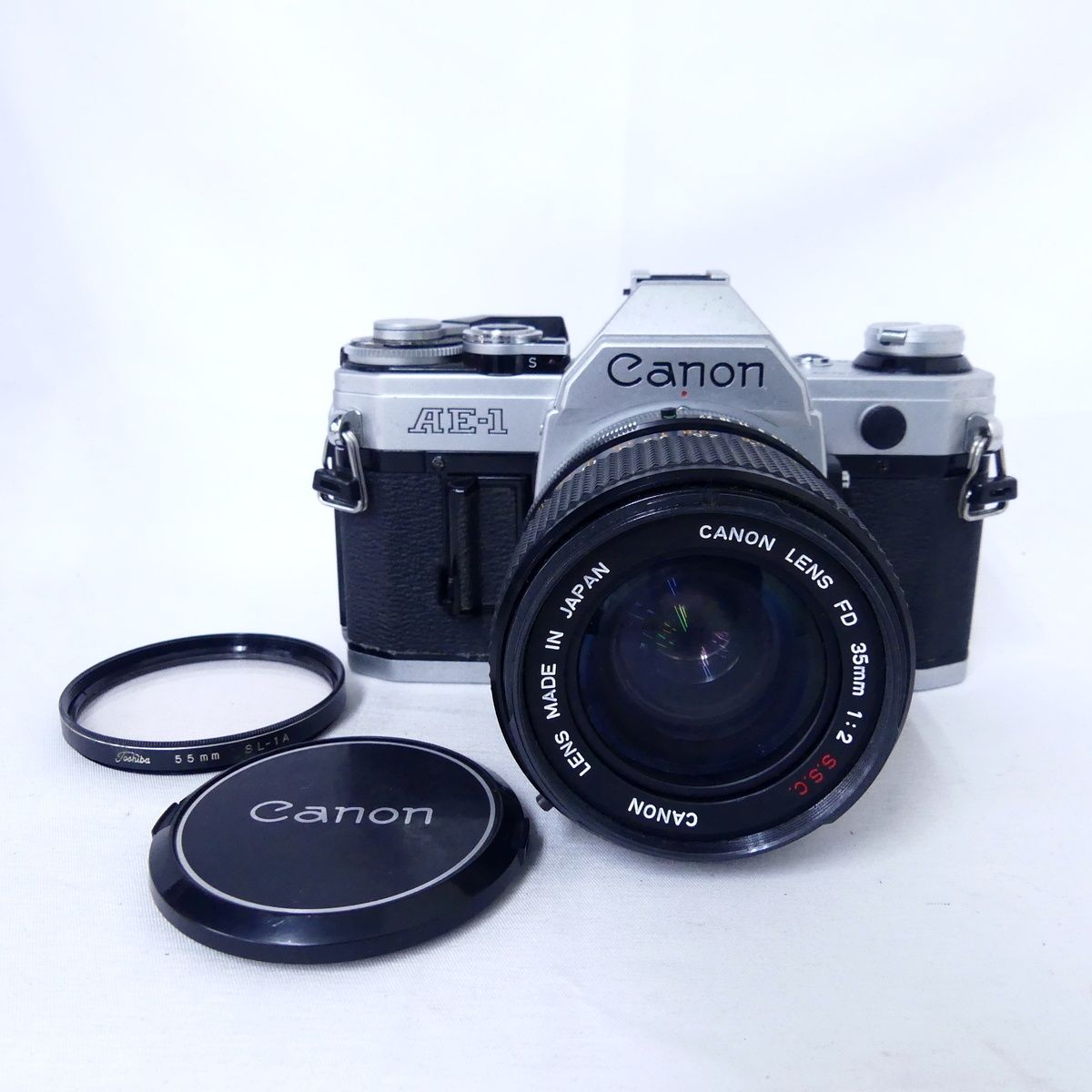 CANON AE-1 一眼レフカメラ レンズ FD 35㎜ 1:35 Canon キヤノン AE-1 + FD 35mm 1:2 f2 S.S.C. フィルムカメラ 一眼