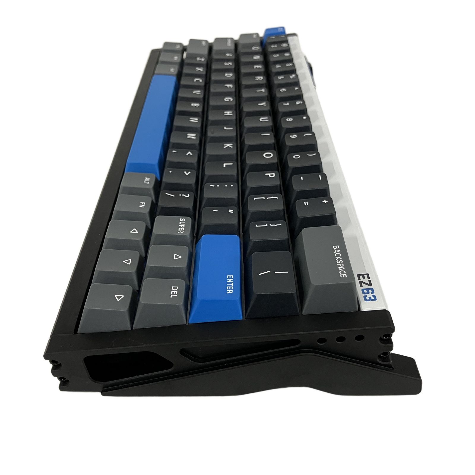 IQUNIX アイキューニックス ゲーミングキーボード EZ63 英字キー 中古