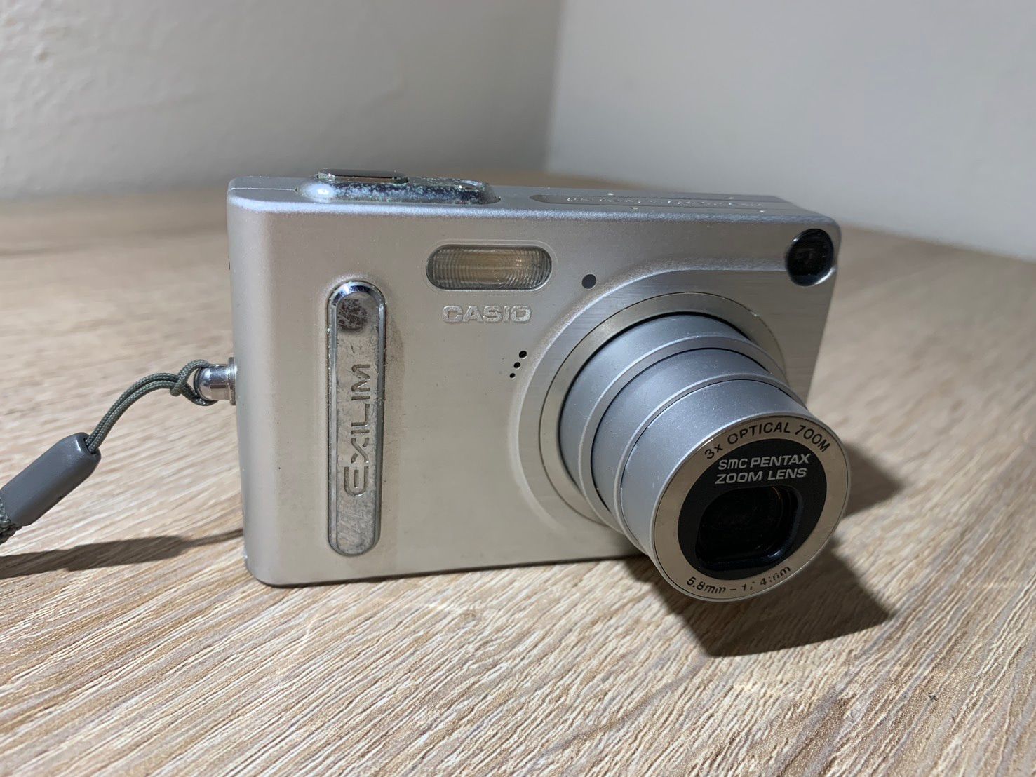 8018 Casio EXILIM EX-Z3 シルバー デジカメ 動作確認済み - メルカリ