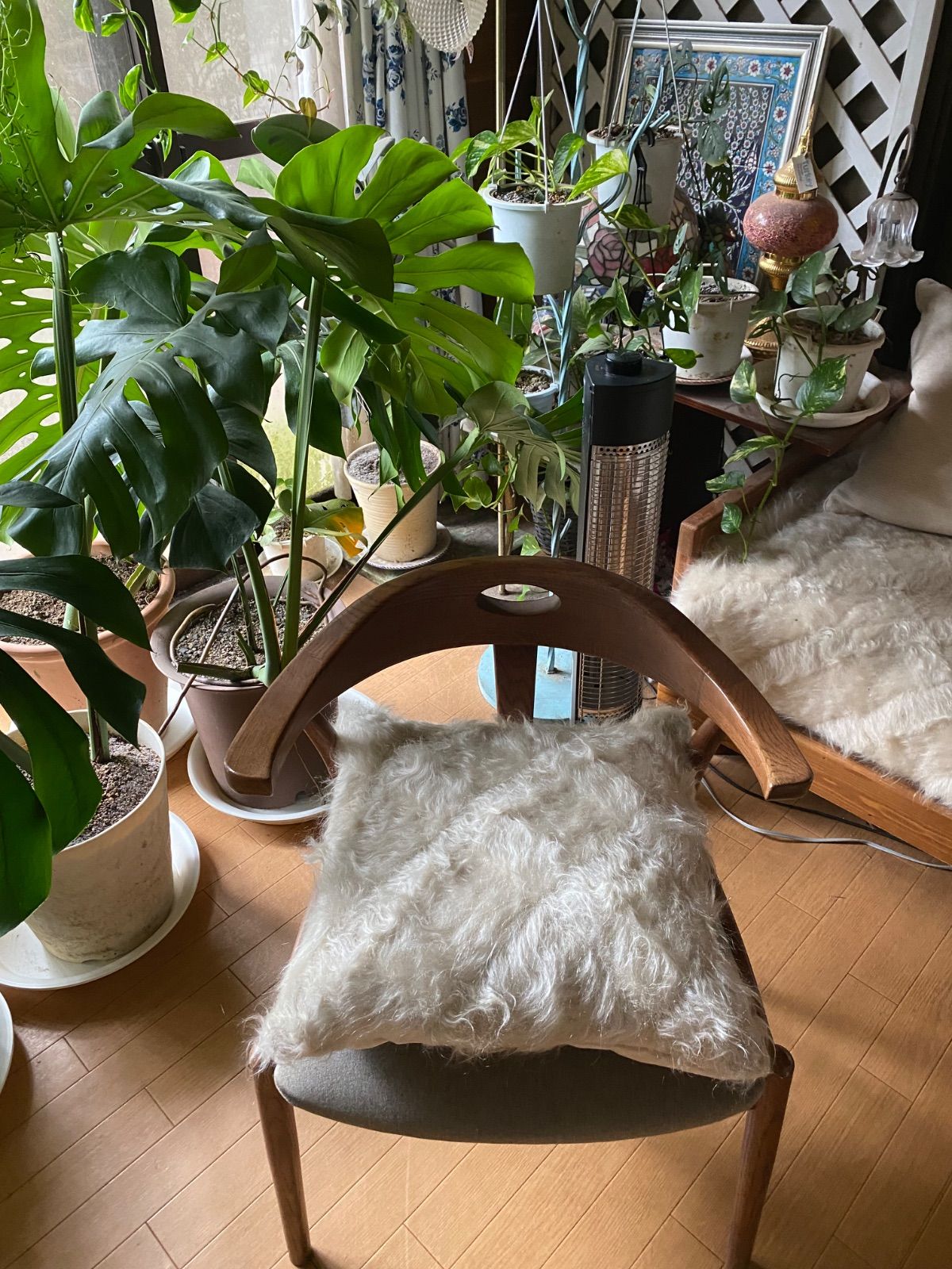 ご専用品 ご専用品　4つセット価格　ヴィンテージ 古い時代のアンゴラヤギの モヘアのみを使った 毛足の長いシイルトバッタニイェ クッションカバー 4つセット価格 ヴィンテージ 古い時代のアンゴラヤギの 最も