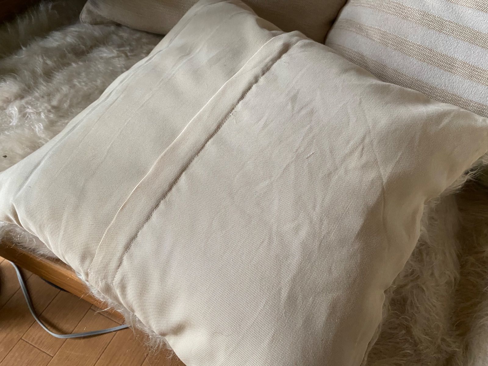 ご専用品 ご専用品　4つセット価格　ヴィンテージ 古い時代のアンゴラヤギの モヘアのみを使った 毛足の長いシイルトバッタニイェ クッションカバー 4つセット価格 ヴィンテージ 古い時代のアンゴラヤギの 最も