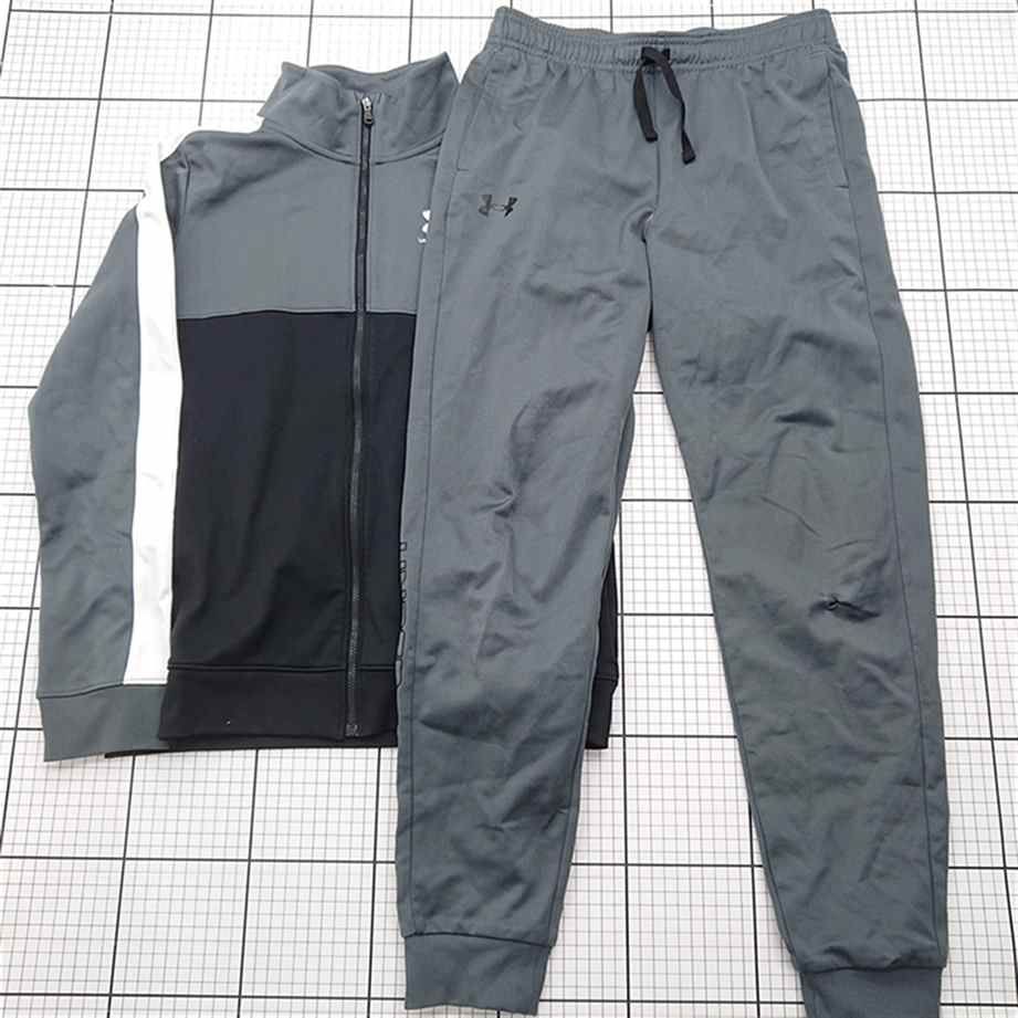 ◇ Θ アンダーアーマー UNDER ARMOUR ジャージ上下セット グレー系