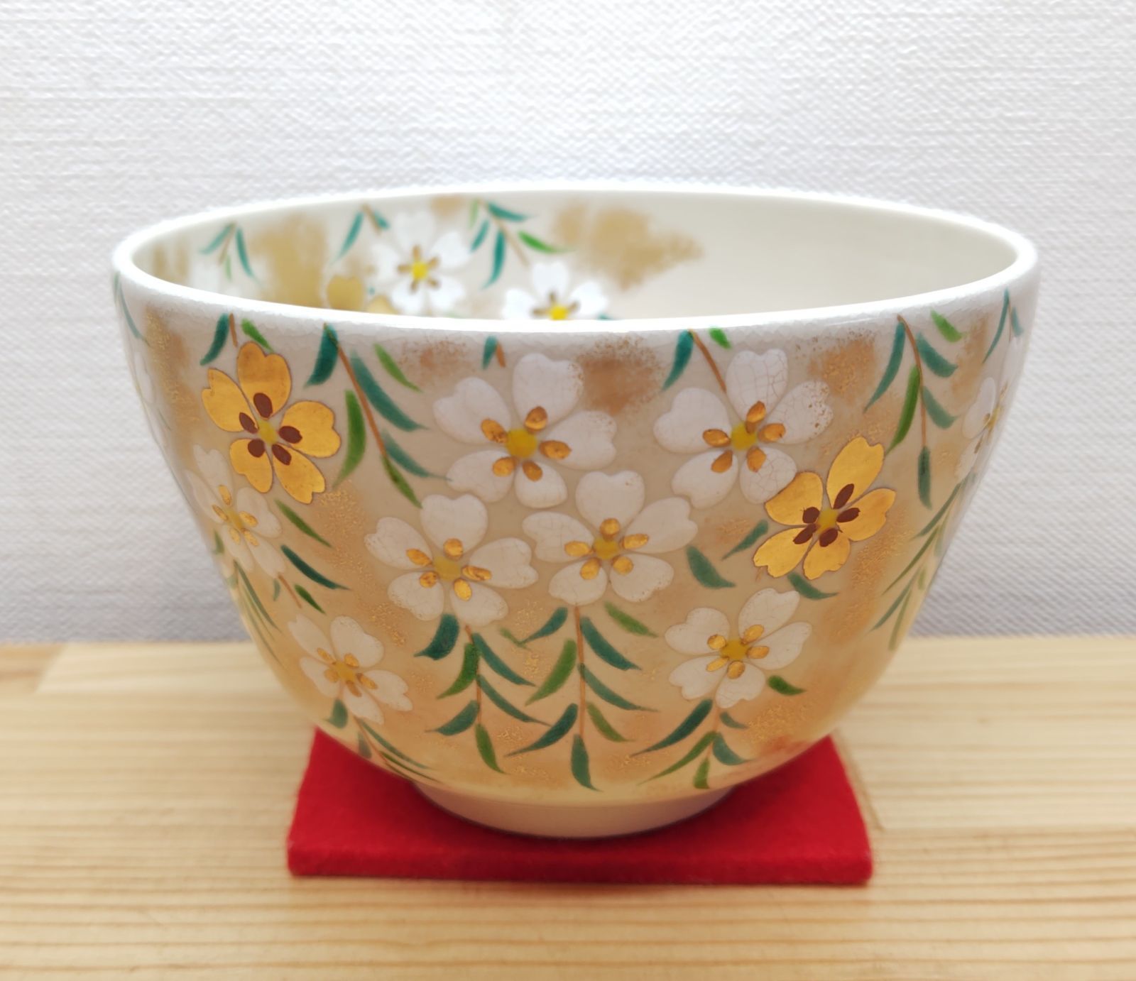 逢絢亭・中古品】茶道具 茶碗 京焼 色絵 桜の絵 洛南窯 寛斎作 共