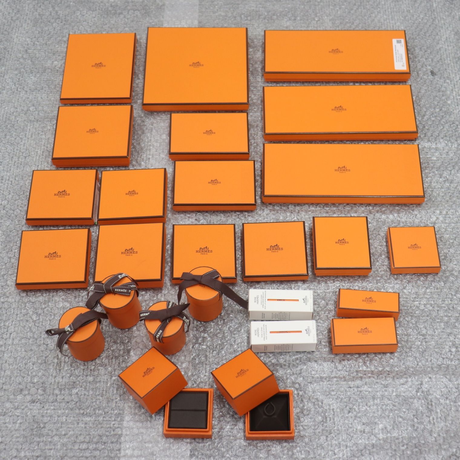 IT4HE93O2WH8 HERMES エルメス BOX 純正 紙袋 オレンジ 空き箱