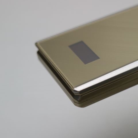 良品中古 F-07F ゴールド 即日発送 ガラケー FUJITSU DoCoMo 本体 白